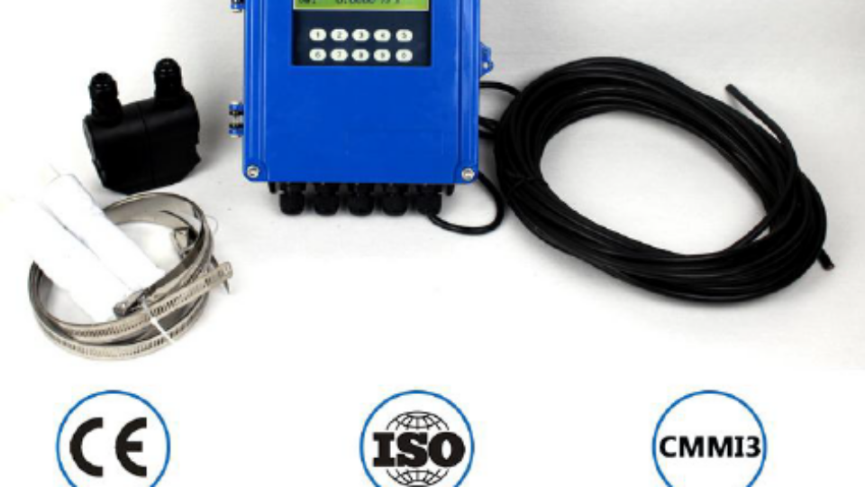 מד זרימה אולטרסוני מחוץ לצינור